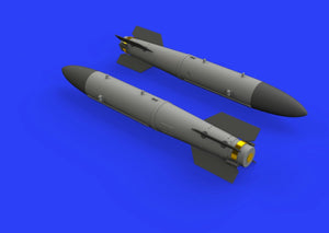Eduard 672214 B43-0 Nuclear Weapon w/ SC43-4/ -7 tail assembly 1/72 – Bild 3
