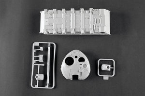 Trumpeter 09604 T-72M1 MBT 1/35 – image 7