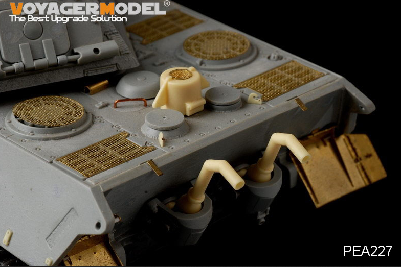 Voyager Model PEA227 WWII German King Tiger (Porsche Turret) Initial Production squared exhaust w/grills (GP) 1/35 – Bild 2