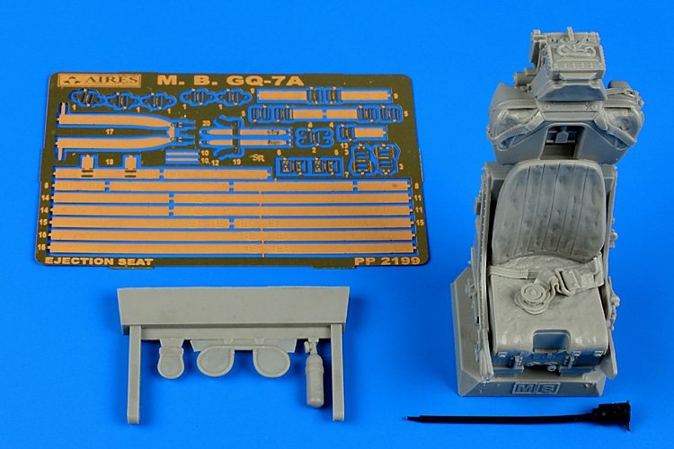 Aires 2199 M.B. Mk GQ-7A ejection seat 1/32 Italeri