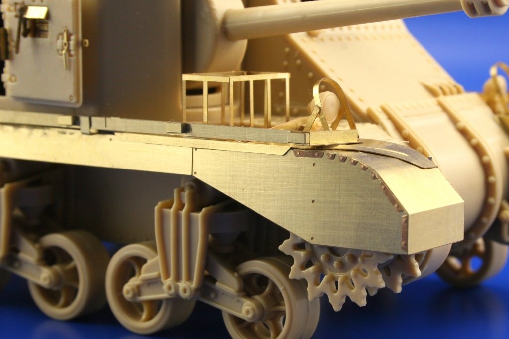 Eduard 36032 M-3 Grant fenders 1/35 Academy – immagine 3