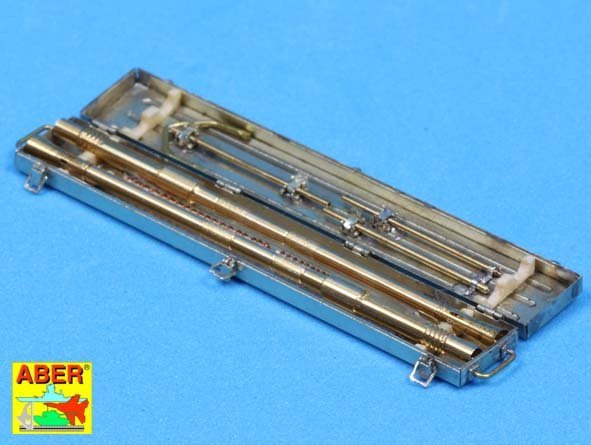 Aber 35L-089 Set of 2 German 2cm L/65 gun barrel for Flak 38 with storage box 1/35 – immagine 11