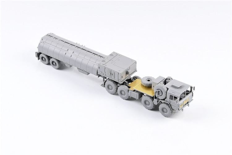 Modelcollect UA72340 Nato M1014 MAN Tractor &amp;amp; BGM-109G Ground Launched Cruise Missile 1/72 – immagine 10