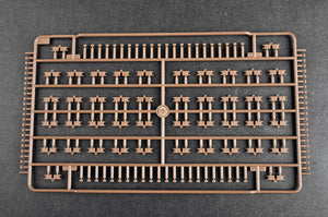 Trumpeter 09610 Char russe T-72B3 avec blindage réactif explosif (ERA) à étui souple 4S24 et blindage à grille, échelle 1/35 – image 18
