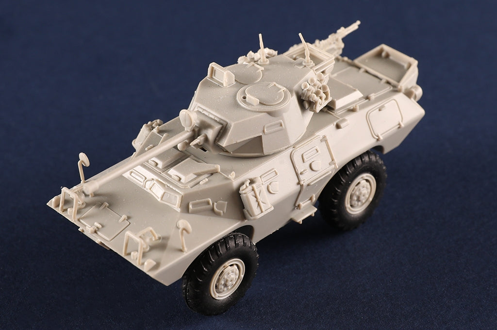 Trumpeter 07442 LAV-150 APC Canon Mecar de 90 mm 1/72 – image 11