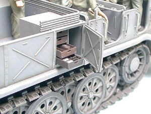 Tamiya 35239 German 18-Ton Heavy Half-Track FAMO 1/35 – immagine 10