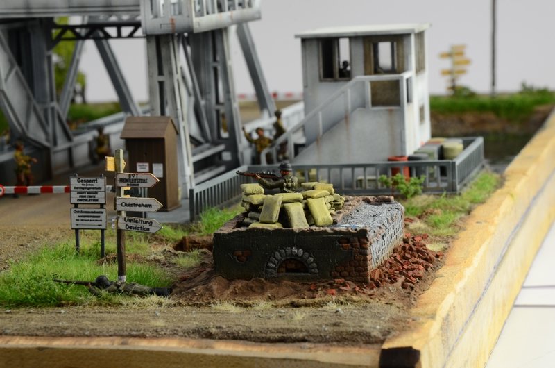 Italeri 6194 PEGASUS BRIDGE - D.Day 75Ann.1944-2019 - BATTLE SET 1/72 – immagine 10