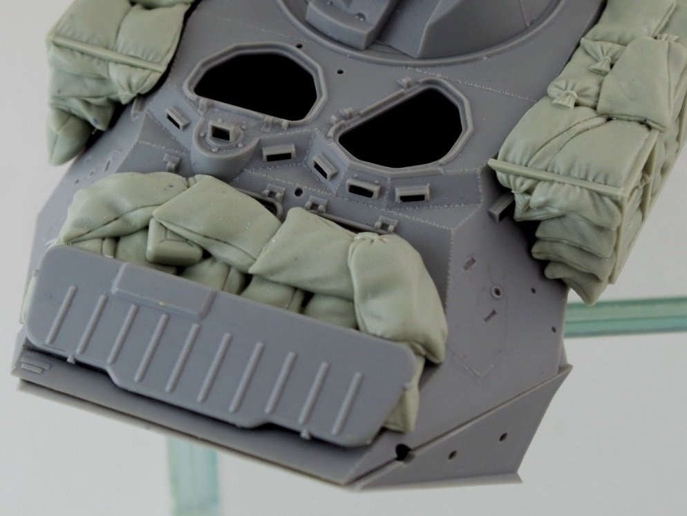 Panzer Art RE35-693 Sandbags armor for Ukrainian BTR-80 1/35 – immagine 7