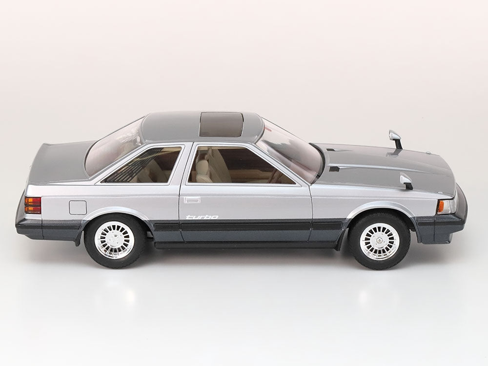 Tamiya 24365 Toyota Soarer 2000VR Turbo 1/24 – image 4