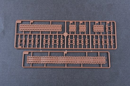Trumpeter 05552 KV-5 Char super lourd (1/35) – image 7