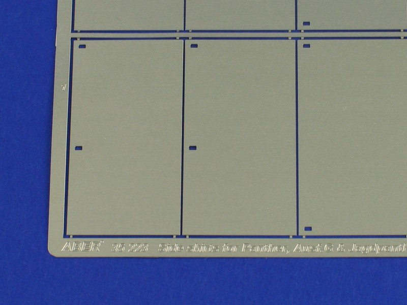 Aber 35223 Side skirts for Panther Ausf.G and Jagdpanther 1/35 – immagine 2