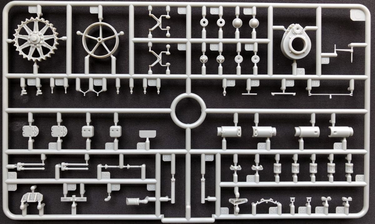 Thunder Model 35400 Russian ChTZ S60 Stalinetz 1/35 – Bild 7
