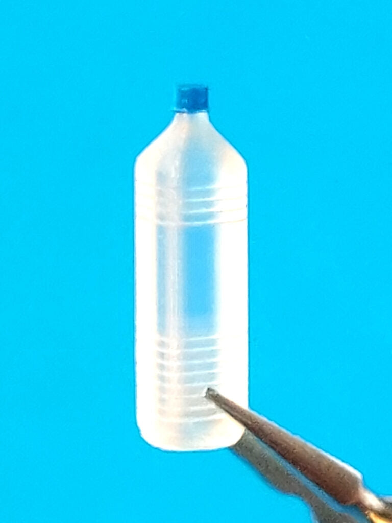 Point of no Return 3524050 Plastic Bottle (type I, Blue and Clear) 1/35 – image 11