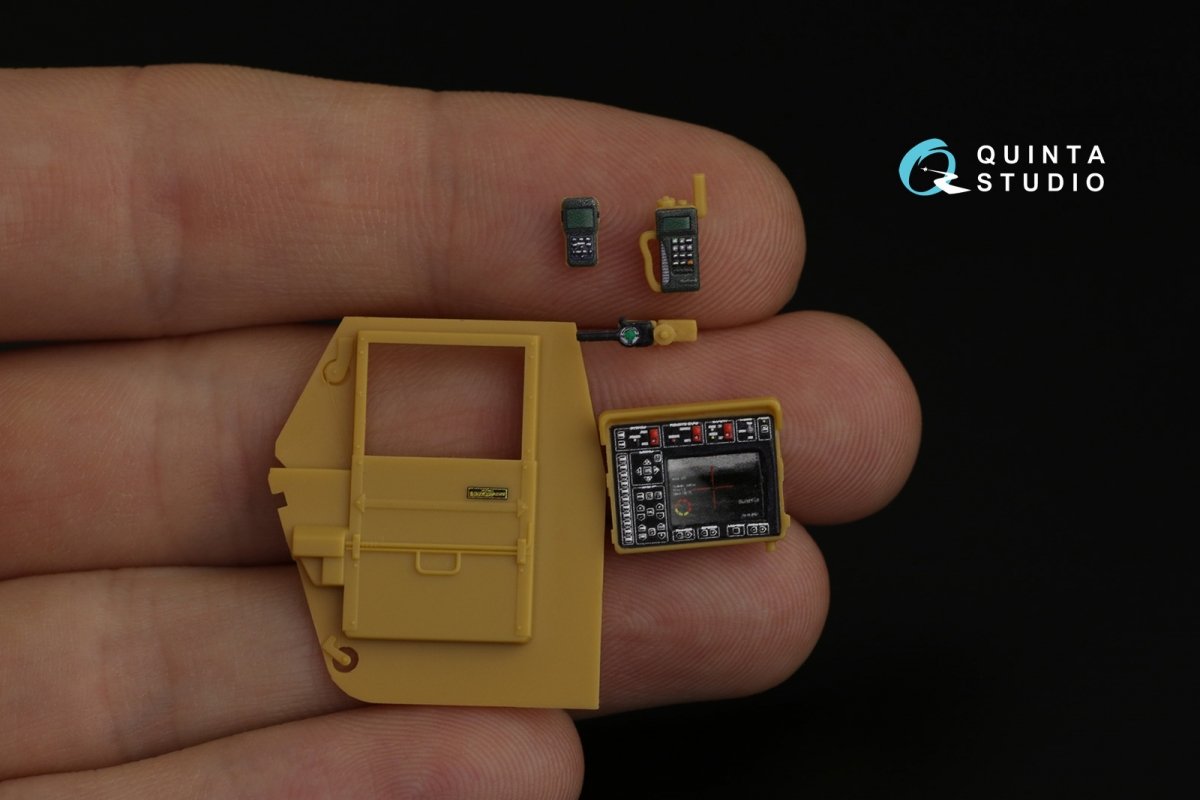 Quinta Studio QD35043 HUMVEE Family 3D-Printed &amp;amp; coloured Interior on decal paper ( Bronco ) 1/35 – Bild 4