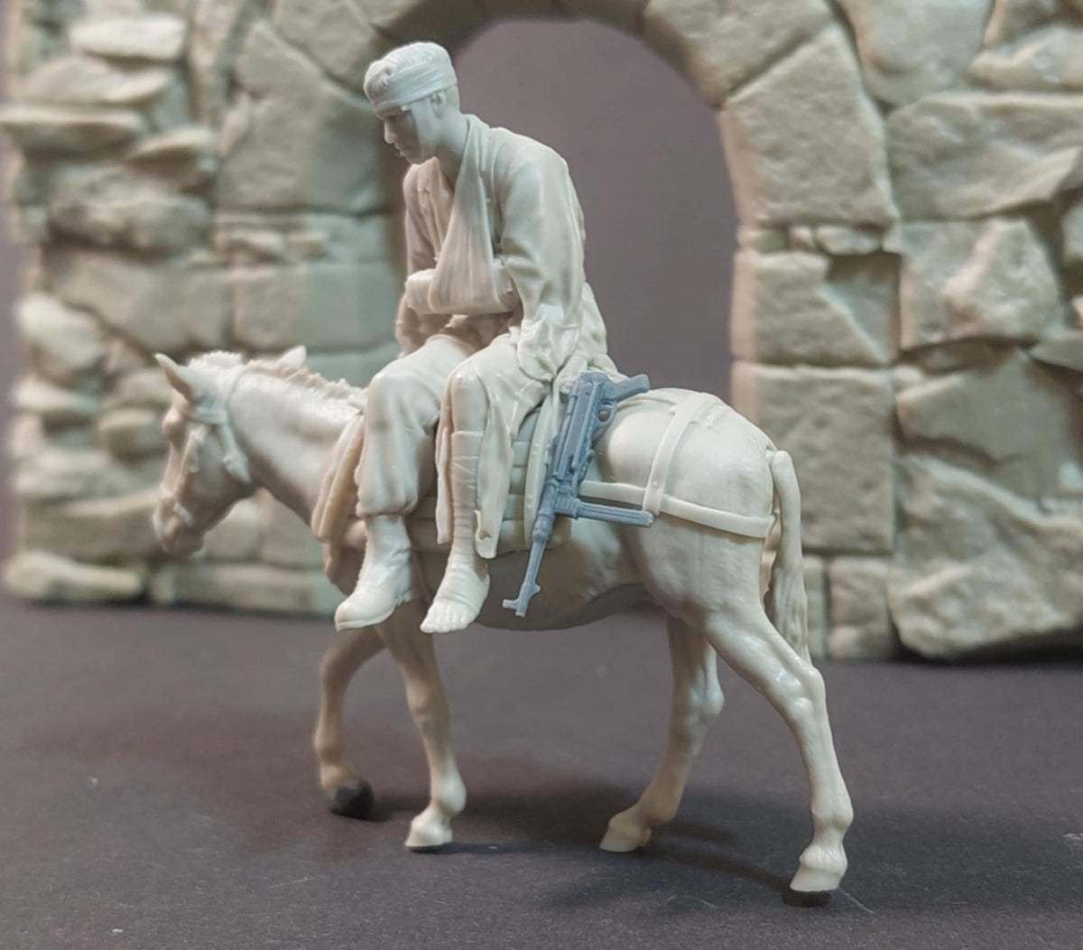 Panzer Art FI35-241 Wounded fallschirmjager on a donkey 1/35 – Bild 3