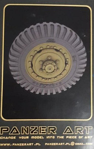 Panzer Art RE35-667 M3 “Scout car” road wheels (Goodyear) 1/35