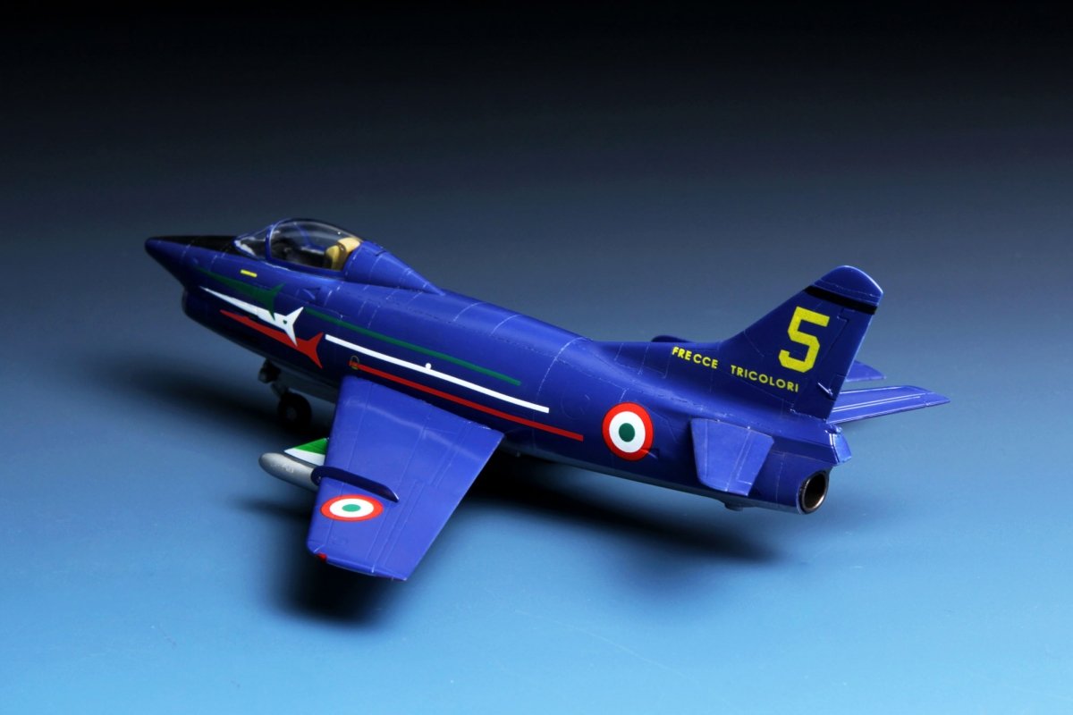 Meng Model DS-004 G.91R Light Fighter Bomber 1/72 – immagine 3
