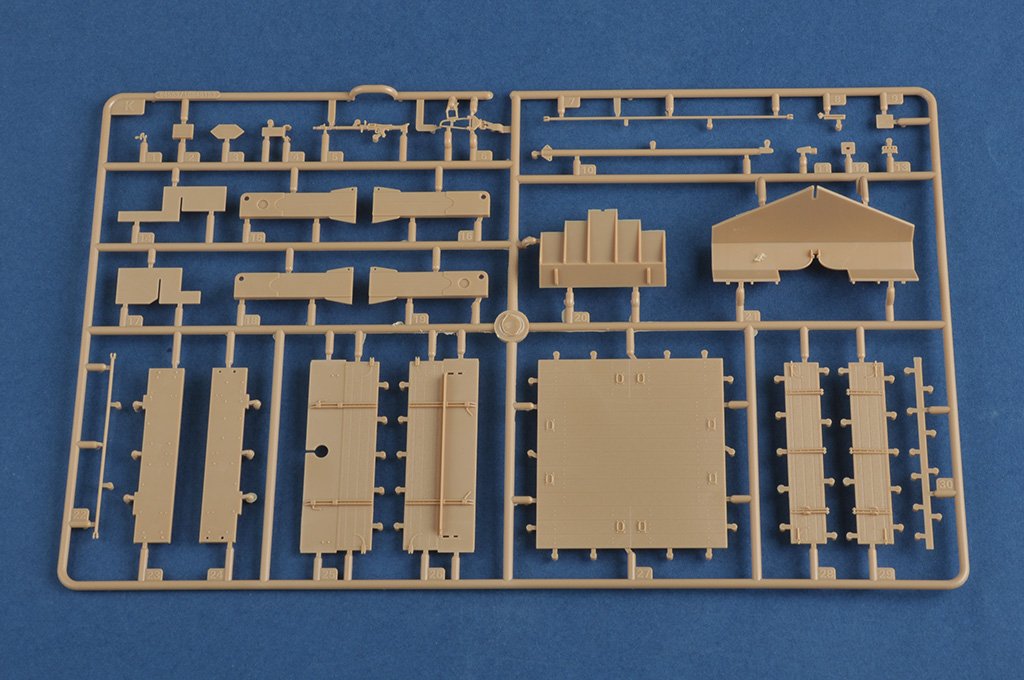 Hobby Boss 84554 German Sd.Kfz.179 Bergepanther Ausf.G Late Version 1/35 – Bild 6