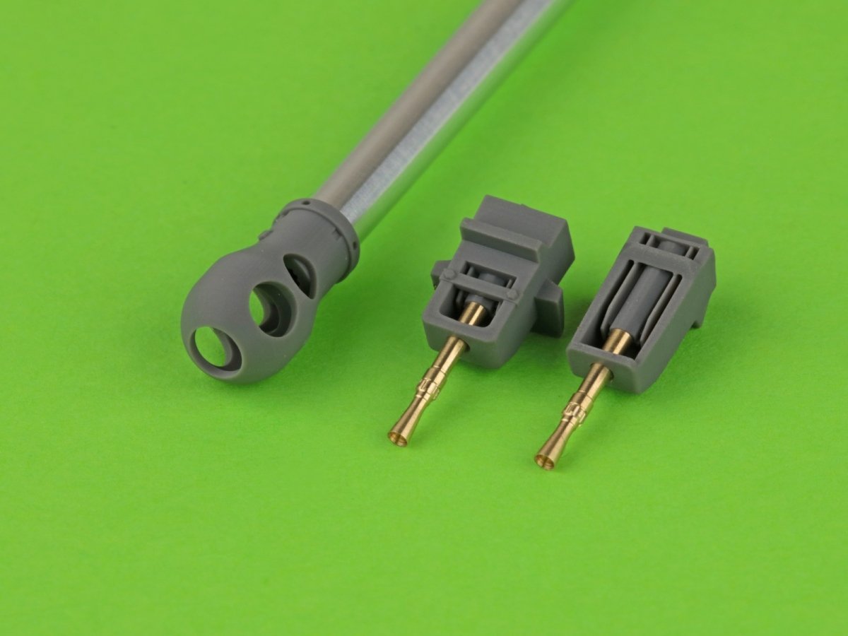 Master GM-35-047 A34 Comet - 77mm HV gun barrel &amp;amp; Besa MG barrels with resin mounts (for Tamiya kit) 1/35 – zdjęcie 3