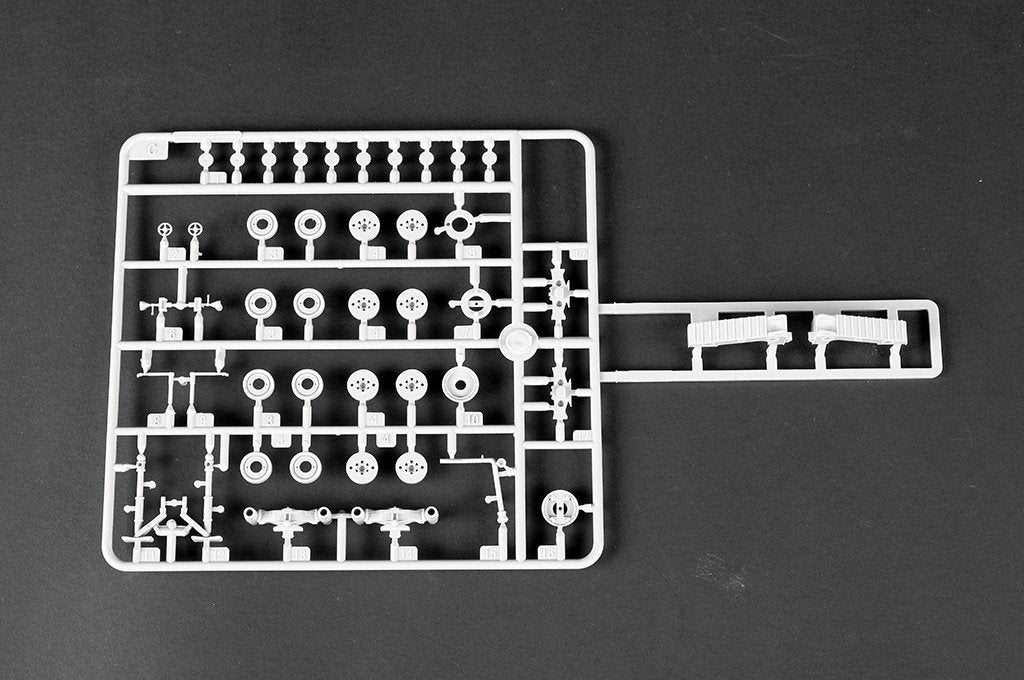 Trumpeter 07195 MAZ-537G Late production type with MAZ/ChMZAP-5247G semitrailer 1/72 – immagine 11