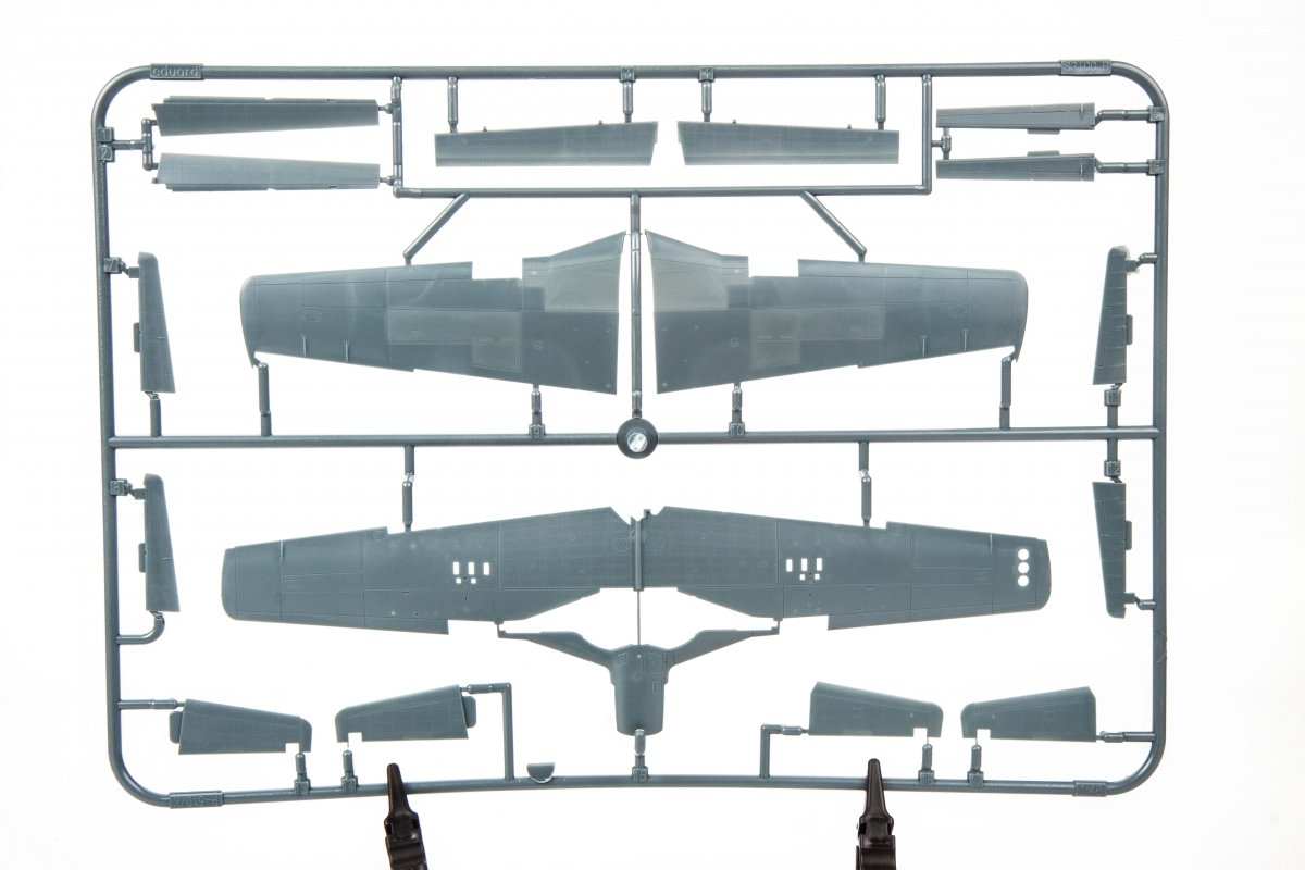 Eduard 82105 P-51K Mustang 1/48  – image 13