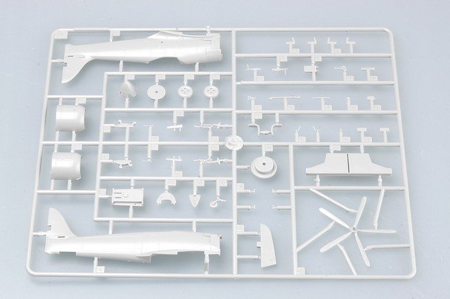 Trumpeter 01631 Hawker Sea Fury FB.11 1/72 – zdjęcie 6