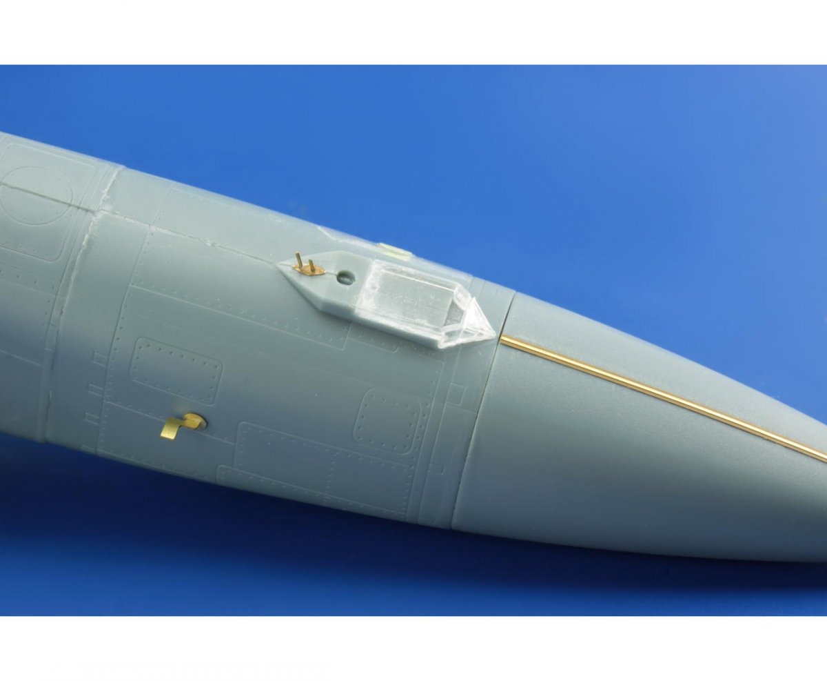 Eduard 48797 MiG-25PD/ PDS Foxbat exterior KITTY HAWK 1/48 – Bild 8