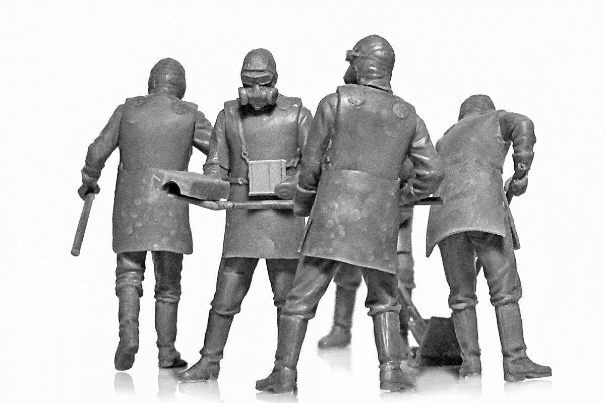 ICM 35903 Chernobyl 3. Rubble cleaners (5 figures) 1/35 – zdjęcie 6