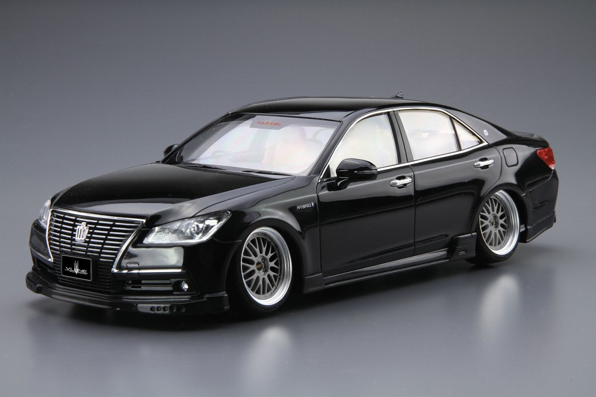 Aoshima 00855 VLENE AWS210 CROWN ROYALSALOON G &amp;#39;12 (TOYOTA) 1/24 – image 2