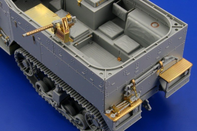 Eduard 35966 M-2A1 Half Track 1/35 Dragon – image 4