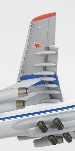 Zvezda 7011 Russian strategic airlifter Il-76MD 1/144 – immagine 4