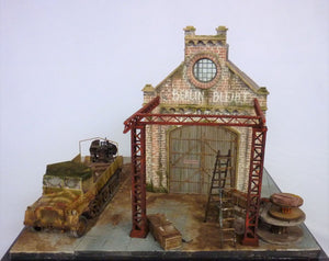 RT-Diorama 35292 Diorama-Base: &amp;quot;Railroad Shed&amp;quot; 1/35 – immagine 8