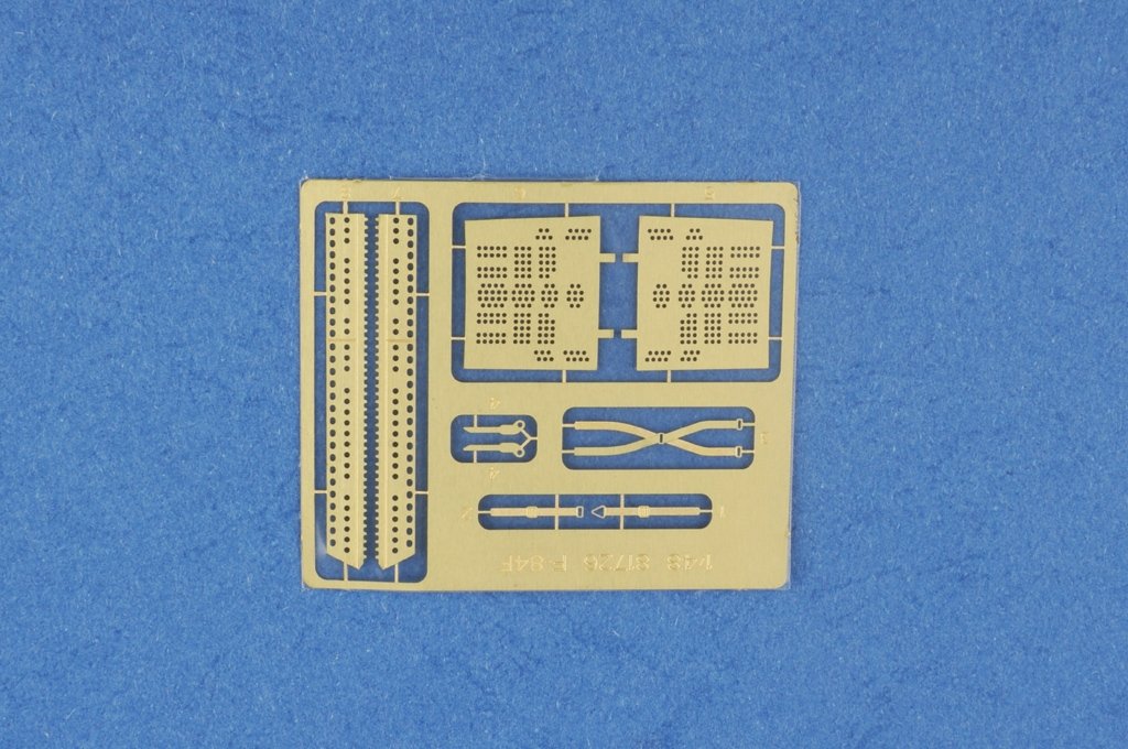 Hobby Boss 81726 F-84F Thunderstreak 1/48 – Bild 6