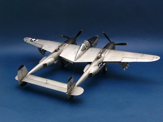 Trumpeter 02227 Lockheed P-38L-5-LO lightning 1/32 – zdjęcie 7
