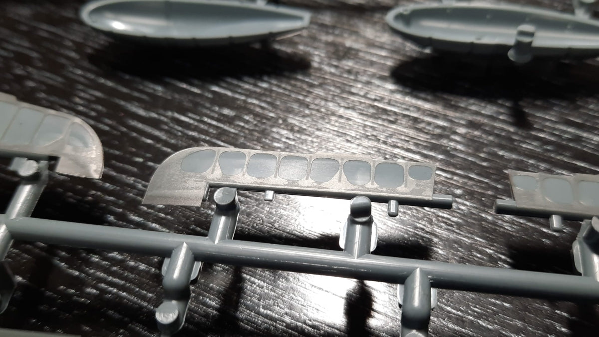 Omask 64009 Bf Fw 190 A2/3/4 masks for control surfaces (for Eduard) 1/48 – imagen 4