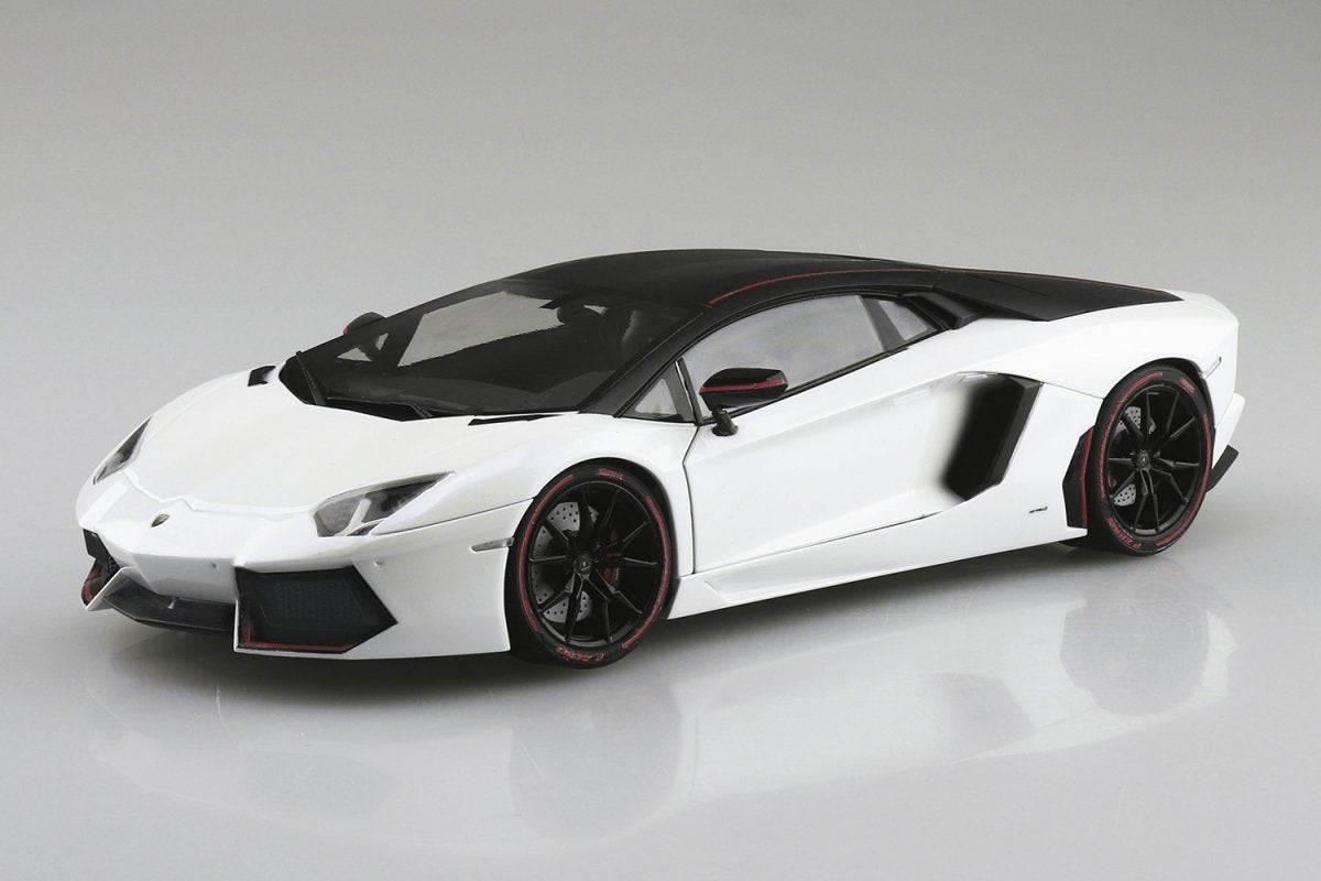 Aoshima 06121 Lamborghini Aventador Pirelli Edition 1/24 – imagen 2