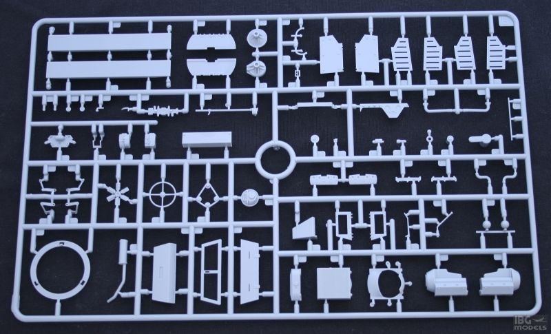 IBG 35021 Marmon-Herrington Mk.I 1/35 – immagine 2