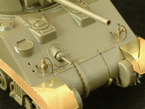 Voyager Model VPE48006 Photo Etched set for M-4 (For Tamiya 32505 ) 1/48 – Bild 2