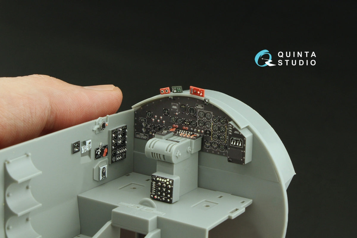 Quinta Studio QD32233 Boeing B-17E/F Pilot&amp;#39;s cockpit. 3D-Printed coloured Interior on decal paper (HK models) 1/32 – immagine 7