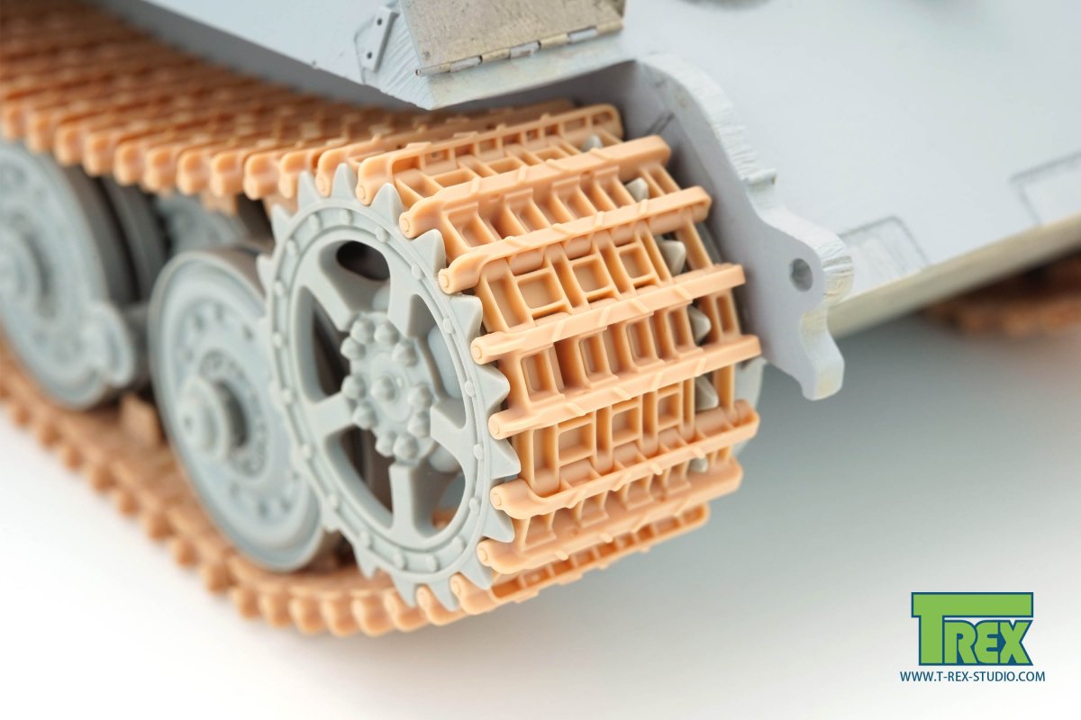 T-Rex Studio TR85053 King Tiger Transport Tracks Pattern 1 1/35 – image 2