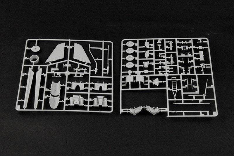 Trumpeter 02822 F-100D IN THUN 1/48 – Bild 4