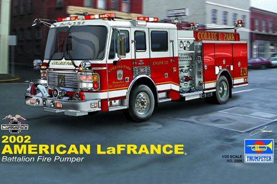 Camion de pompiers américain LAFRANCE Eagle (1/25)