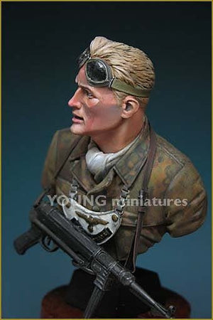 Young Miniatures YM1801 Feldgendarmerie 1/10 – image 2