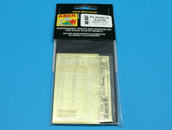 Aber 48037 Pz. Kpfw.III, Ausf.N (Sd.Kfz.141/2) Tamiya 1/48 – immagine 5