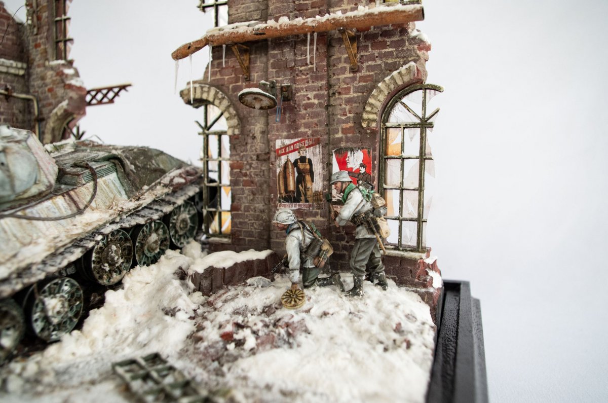 RT-Diorama 35302 Diorama-Base: &amp;quot;Wintergewitter&amp;quot; Operation Winter Storm 1/35 – Bild 3