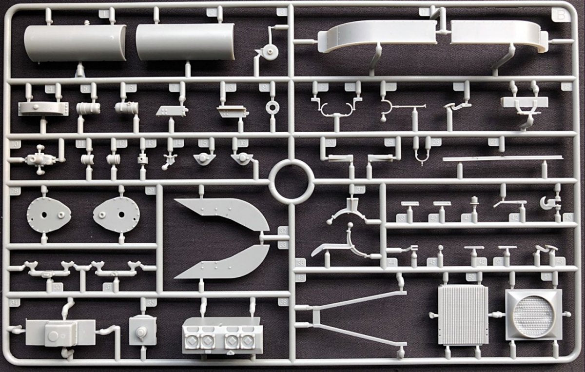 Thunder Model 35400 Russian ChTZ S60 Stalinetz 1/35 – Bild 6