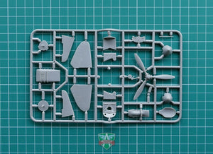 Modelsvit 4802 Yak-1 Soviet fighter on skis 1/48 – imagen 5