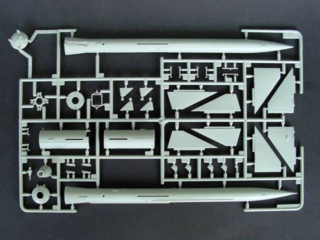 Trumpeter 00205 HQ-2 Missile With Loading Cabin 1/35 – immagine 5