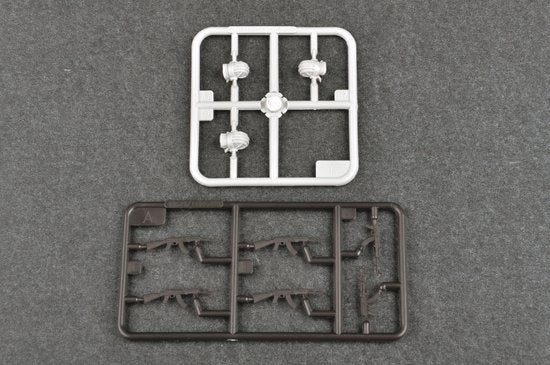 Trumpeter 00439 Équipage de char irakien (1/35) – image 5
