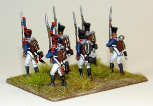 Hat 8294 Napoleonic 1815 French Line Infantry Marching 1/72